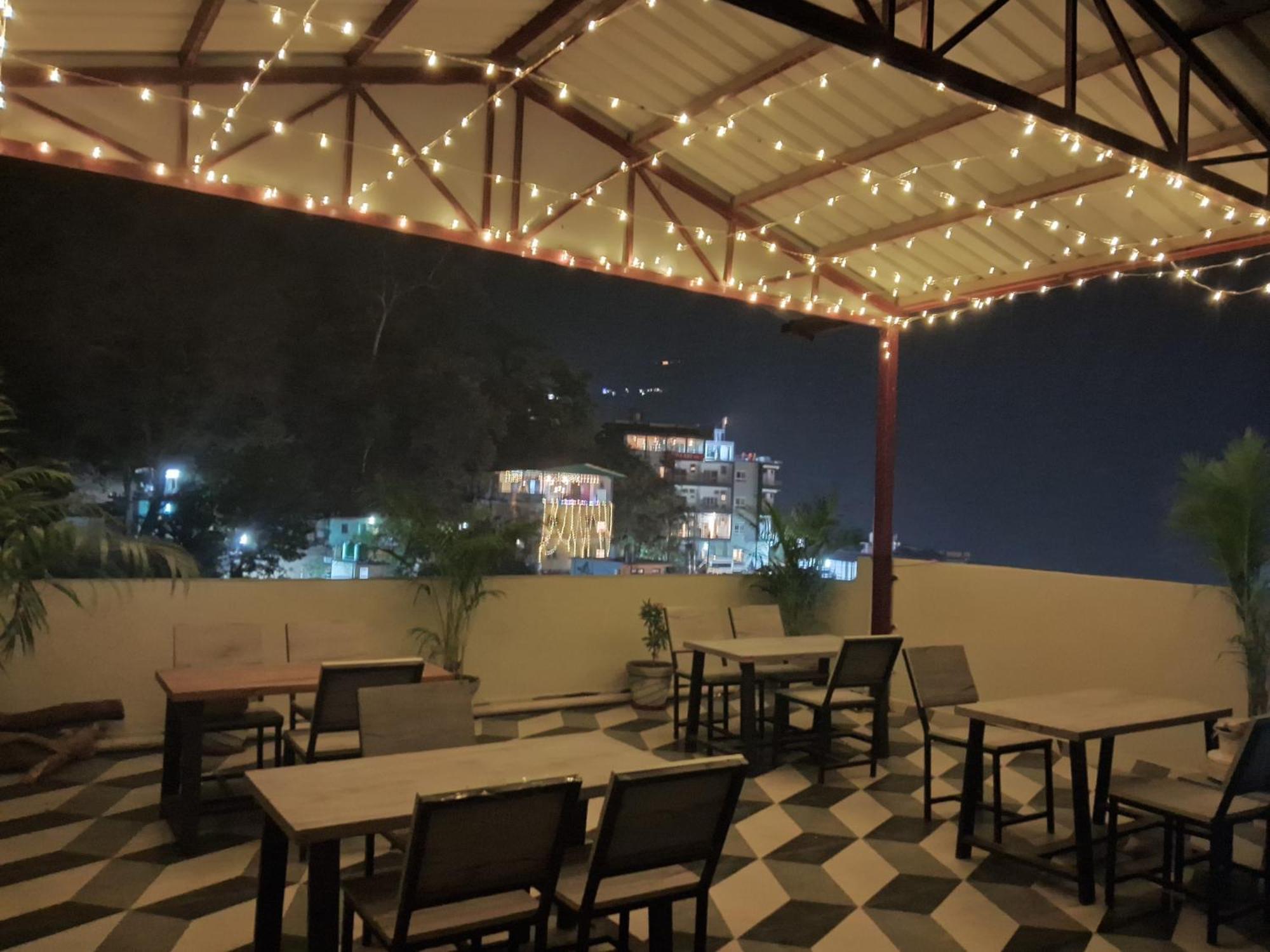 Hotel Hostel Vimal Ganga Rishīkesh Exterior foto
